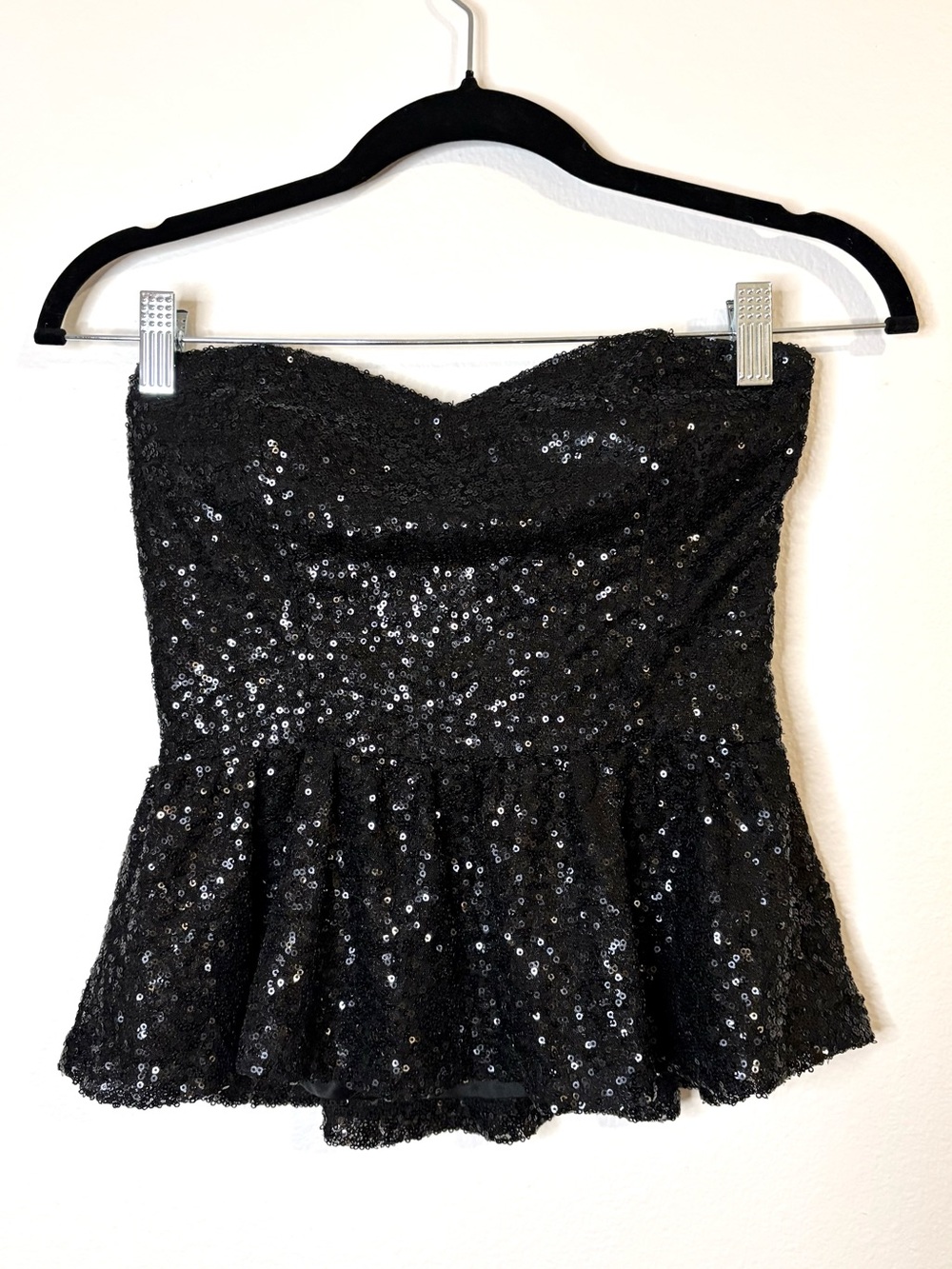 Forever 21 Black Strapless Sequin Peplum Top